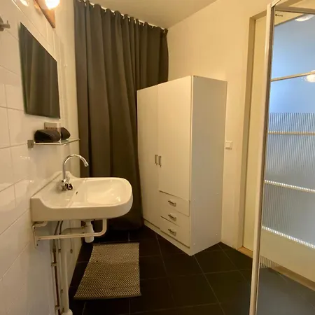 Апартаменты Zonnig Met Terrasje Грусбек